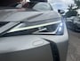 Lexus UX 250h Luxury Line DEALER ONDERHOUDEN!! // FULL LED // ADAPTIVE CRUISE // KEYLESS // NAVI // CAMERA // STOEL + STUURWIELVERWARMING // TREKHAAK!!
