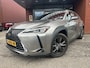 Lexus UX 250h Luxury Line DEALER ONDERHOUDEN!! // FULL LED // ADAPTIVE CRUISE // KEYLESS // NAVI // CAMERA // STOEL + STUURWIELVERWARMING // TREKHAAK!!