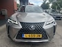 Lexus UX 250h Luxury Line DEALER ONDERHOUDEN!! // FULL LED // ADAPTIVE CRUISE // KEYLESS // NAVI // CAMERA // STOEL + STUURWIELVERWARMING // TREKHAAK!!