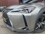 Lexus UX 250h Luxury Line DEALER ONDERHOUDEN!! // FULL LED // ADAPTIVE CRUISE // KEYLESS // NAVI // CAMERA // STOEL + STUURWIELVERWARMING // TREKHAAK!!