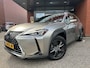 Lexus UX 250h Luxury Line DEALER ONDERHOUDEN!! // FULL LED // ADAPTIVE CRUISE // KEYLESS // NAVI // CAMERA // STOEL + STUURWIELVERWARMING // TREKHAAK!!
