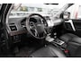 Toyota Land Cruiser 2.8 D-4D-F Executive Blind Van