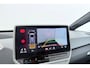 Volkswagen ID.3 First Plus 58 kWh | Trekhaak | Org NL | CarPlay | Stoelverwarming | Navigatie | Camera | PDC | LED Matrix |