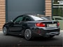 BMW M2 2-serie Coupé DCT 370PK NIEUWSTAAT I NL-AUTO I NAP I DEALER-ONDERHOUDEN I I 19" I Harman kardon I Leer I Schuifdak I Memory I Camera I Led I Carplay I Carbon I
