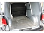Volkswagen Transporter 6.1 2.0 TDI 110pk L1H1 30 Comfortline / Navigatie / Parkeersensoren A. / Cruise control / APP Connect / Verwarmb voorruit