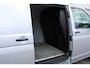 Volkswagen Transporter 6.1 2.0 TDI 110pk L1H1 30 Comfortline / Navigatie / Parkeersensoren A. / Cruise control / APP Connect / Verwarmb voorruit