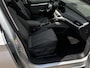 Skoda Enyaq iV 60 | Panoramadak | SOH 90.3% | Warmtepomp | Veel extra's