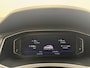 Volkswagen T-Roc 1.5 TSi 3x R-line Automaat-Afn.Trekhaak-Navigatie-Adapt.Cr.contr-Clima-Carplay-Camera-Stoelverwarming-Parkeersensoren-Lm18''velgen