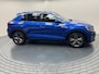Volkswagen T-Roc 1.5 TSi 3x R-line Automaat-Afn.Trekhaak-Navigatie-Adapt.Cr.contr-Clima-Carplay-Camera-Stoelverwarming-Parkeersensoren-Lm18''velgen