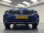 Volkswagen T-Roc 1.5 TSi 3x R-line Automaat-Afn.Trekhaak-Navigatie-Adapt.Cr.contr-Clima-Carplay-Camera-Stoelverwarming-Parkeersensoren-Lm18''velgen