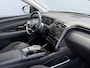Hyundai Tucson 1.6 T-GDI PHEV Comfort Smart 4WD / Dealer Onderhouden / Fabrieksgarantie tot 9-2028 / Navigatie / Adaptieve Cruise / Stoel & Stuurwiel Verwarming / Keyless /