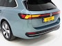 Volkswagen Passat Variant 1.5 eHybrid 204PK | Leder/Alcantara | Massage | Trekhaak | HUD | Camera | Adaptive Cruise | Sfeerlicht | Carplay