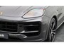 Porsche Cayenne 3.0 E-Hybrid SportDesign | Stoelventilatie | Head-up | Panoramadak | Soft-Close | InnoDrive | Trekhaak | Sportuitlaat | BOSE Sound | Bijrijdersdisplay