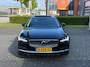 Volvo V90 2.0 T8 AWD R-Design | DEALER OH! | DODE HOEK | 360° CAMERA | ELEKTR. STOEL INCL MEMORY | STOEL + STUUR VERWARMING | LEDER | ADAPTIVE CRUISE | H&K AUDIO