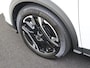 Peugeot E-3008 Allure Avantage 210 73 kWh LAGE STAND!