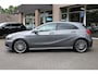 Mercedes-Benz A-klasse 180 Prestige AMG TREKHAAK-AFN LEER/ALCANTARA ZWARTE-HEMEL ELECT-SPIEGELS CRUISE NAVI PDC 18''AMG-VELGEN