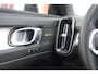Volvo XC40 T4 Recharge Plus Bright | Stoelverwarming | Trekhaak | 360° Camera | H/K | Keyless