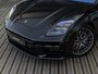 Porsche Panamera 4.0 Turbo E-Hybrid | NIEUW MODEL | ACTIVE RIDE | PANORAMA | 4WIELBESTURING | SPORT DESIGN | PASSENGER DISPLAY | SOFT CLOSE | 360 CAMERA | BOSE | PDLS+ | INNODRIVE | 14-WEG STOELEN | GEWRAPT IN DONKERGRIJS METALLIC |