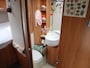 HYMER B 614 2.8 JTD 126PK / Dwars bed / Hefbed / Garage / Camera / Cruise control