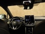 Toyota Corolla Cross 2.0 High Power Hybrid First Edition - ORIGINEEL NEDERLANDSE AUTO - ELEKTRISCHE ACHTERKLEP - DODEHOEKDETECTIE - STOELVERWARMING VOORSTOELEN - KEYLESS ENTRY/START - APPLE CARPLAY/ANDROID AUTO - CRUISE CONTROL ADAPTIEF