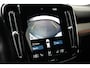 Volvo XC40 1.5 T5 Recharge R-Design 262pk | Pano | Stoelverwarming | Camera | Apple Carplay