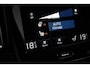 Volvo XC40 1.5 T5 Recharge R-Design 262pk | Pano | Stoelverwarming | Camera | Apple Carplay
