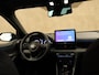 Toyota Yaris 1.5 Hybrid 130 Launch Edition - ORIGINEEL NEDERLANDSE AUTO - AFKOMSTIG VAN 1E EIGENAAR - DEELS LEDEREN BEKLEDING - PARKEERSENSOREN VOOR/ ACHTER - NAVIGATIE - HEAD UP DISPLAY - STUUR EN STOELVERWARMING - 17 INCH LICHT METALEN VELGEN - JBL AUDIO - DODEHOEK DETECTIE