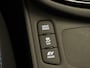 Toyota Yaris 1.5 Hybrid 130 Launch Edition - ORIGINEEL NEDERLANDSE AUTO - AFKOMSTIG VAN 1E EIGENAAR - DEELS LEDEREN BEKLEDING - PARKEERSENSOREN VOOR/ ACHTER - NAVIGATIE - HEAD UP DISPLAY - STUUR EN STOELVERWARMING - 17 INCH LICHT METALEN VELGEN - JBL AUDIO - DODEHOEK DETECTIE
