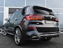 BMW X5 M M50d M-Sportpakket Grijs-kenteken Laser-LED H&K Pano Head-Up Swarovski 22-Inch Ex.BTW