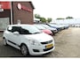 Suzuki Swift 1.2 Bandit EASSS 95 Pk 4-cilinder Benzine * PRACHTIGE AUTOMOBIEL * * Airco * Trekhaak * Stoelverwarming * Cruise Control * Kilometer Autopas * Vingerhoets; Vierde Generatie Eersteklas Service. Al meer dan 100 jaar een begrip in de Brabantse Kempen.