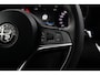Alfa Romeo Giulia 2.0T | Camera | Stoelverwarming | Elek. Stoelen | Trekhaak