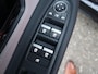 Nissan Micra EVOLVE 52 kWh | 18 Inch "Sport" Lichtmetalen Velgen|