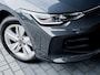 Volkswagen Golf 8.5 1.5 TSI Life Edition | Stoelverwarming | Adaptieve Cruise Control | Climate Control | AppleCarplay | AndroidAuto | Lichtmetalen Velgen |