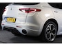 Alfa Romeo Stelvio 2.0 T AWD Veloce Ti / Carbon / Acc / Lane Assist / Dode Hoek / Camera / Open Panoramadak / Led / Pdc / 21 Inch