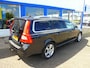 Volvo V70 2.5T SUMMUM,LEDER.17 INCH,TREKH, DVD IN HOOFDT,ORG NL