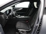 Renault Austral 1.2 E-Tech full hybrid 200 iconic esprit Alpine | Voorruitverwarming | Stoelverwarming | Adaptieve cruise control | Elektrisch bedienbare stoelen | Elektrische achterklep |