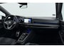 Volkswagen Golf Variant 1.5 eTSI R-Line Business+ | 3-zone climate | Panoramadak | Adapt. Cruise | CarPlay | Virtual Cockpit |