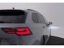 Volkswagen Golf Variant 1.5 eTSI R-Line Business+ | 3-zone climate | Panoramadak | Adapt. Cruise | CarPlay | Virtual Cockpit |