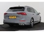 Volkswagen Golf Variant 1.5 eTSI R-Line Business+ | 3-zone climate | Panoramadak | Adapt. Cruise | CarPlay | Virtual Cockpit |