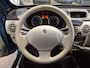 Renault Kangoo Rolstoelauto Automaat - Rolstoel voorin Handbedrijfsrem (HBR) + Segmentgas (SG)