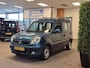 Renault Kangoo Rolstoelauto Automaat - Rolstoel voorin Handbedrijfsrem (HBR) + Segmentgas (SG)