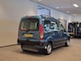 Renault Kangoo Rolstoelauto Automaat - Rolstoel voorin Handbedrijfsrem (HBR) + Segmentgas (SG)