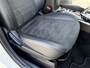 Mitsubishi Outlander 2.4 PHEV Intense+ / 8 jaar Garantie / Afneembare Trekhaak 1.500 KG Trekgewicht / Dealer Onderhouden / Camera / Apple Carplay Android Auto / Elektrisch Verstelbare Stoel / Navigatie / Stoel Verwarming / Keyless Entree/Start /