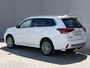 Mitsubishi Outlander 2.4 PHEV Intense+ / 8 jaar Garantie / Afneembare Trekhaak 1.500 KG Trekgewicht / Dealer Onderhouden / Camera / Apple Carplay Android Auto / Elektrisch Verstelbare Stoel / Navigatie / Stoel Verwarming / Keyless Entree/Start /