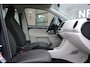 Volkswagen Up! 1.0 high up! 5 deurs Automaat | Cruise | Sensoren | Stoelverwarming