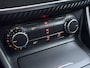 Mercedes-Benz A-klasse 180 AMG Night Pack Prestige Panoramadak Navi Ecc Camera Stoelverwarming Cruise Control Pdc AMG-Lmv 18" Bi-Xenon Privacy Glas Bluetooth Licht en zichtpakket