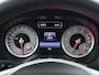 Mercedes-Benz A-klasse 180 AMG Night Pack Prestige Panoramadak Navi Ecc Camera Stoelverwarming Cruise Control Pdc AMG-Lmv 18" Bi-Xenon Privacy Glas Bluetooth Licht en zichtpakket