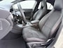 Mercedes-Benz A-klasse 180 AMG Night Pack Prestige Panoramadak Navi Ecc Camera Stoelverwarming Cruise Control Pdc AMG-Lmv 18" Bi-Xenon Privacy Glas Bluetooth Licht en zichtpakket