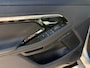 Land Rover Range Rover Evoque 2.0 P200 AWD R-Dynamic HSE Automaat / Meridian / Leder / Camera / Apple CarPlay-Android Auto / LED /