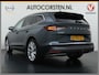 Skoda Enyaq iV 80 Trekhaak SOH 95% Warmtepomp Adap.Cruise 3-Zone Ecc 360°Camera Stuur+Stoelverwarming Navi Ecc Pdc Draadloze telefoonlader Keyless Privacy Glas Lmv Led Apple Carplay Android Auto DAB P-Assist Dodehoek detectie File Asist 1.000KG Trekgewicht Origineel Nederlandse Auto